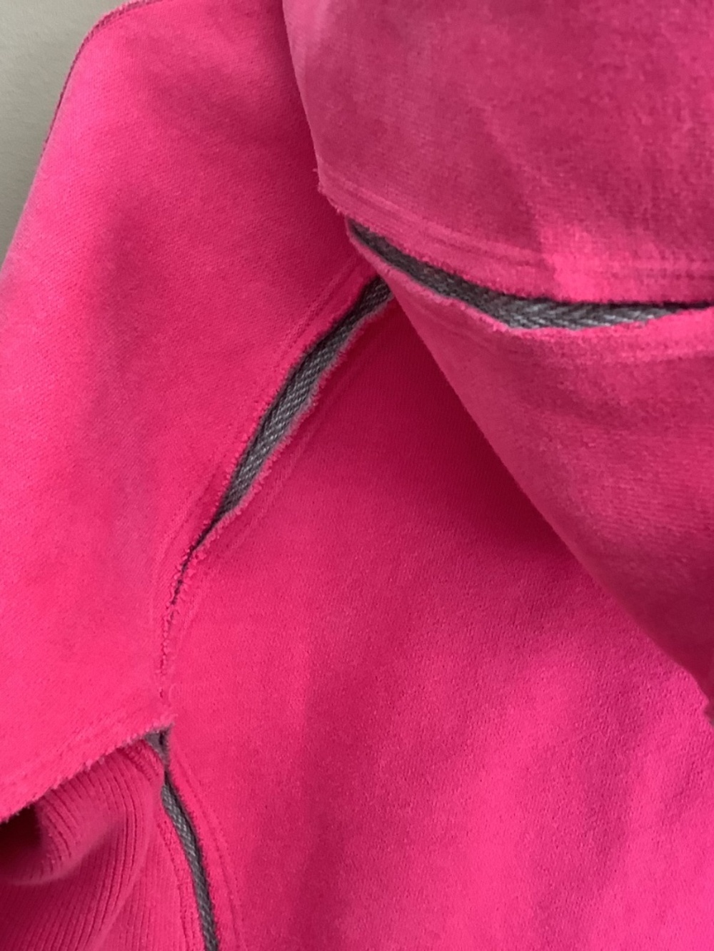 VIntage Rasberry Scuba Hoodie - Picture 6 of 13